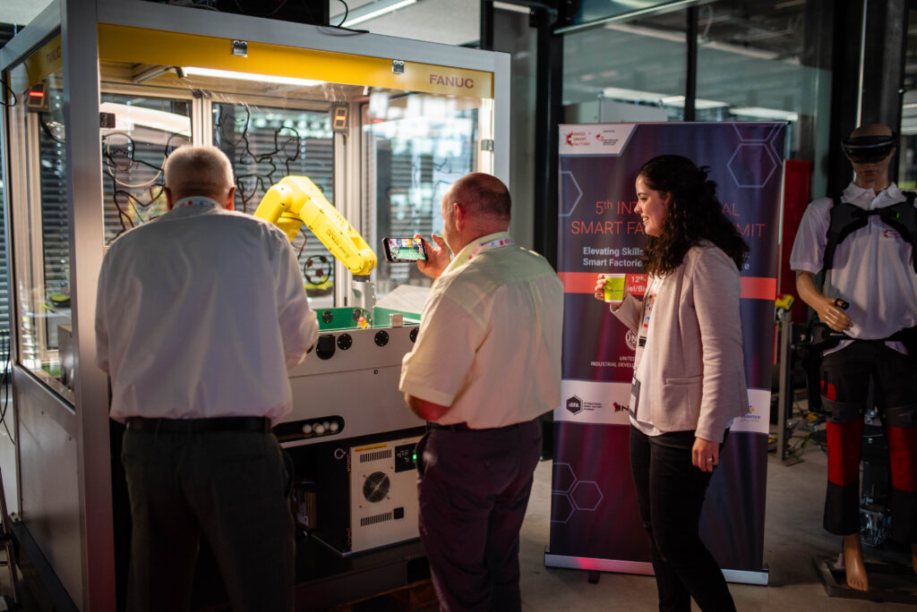 47_Thursday-1024x684